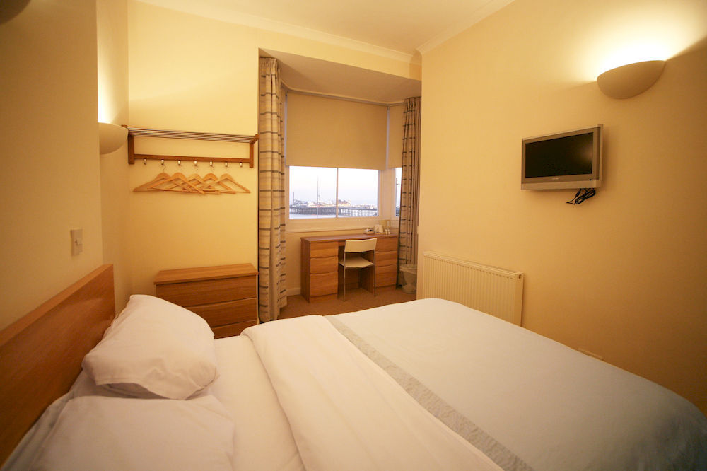 Legends 3* Brighton