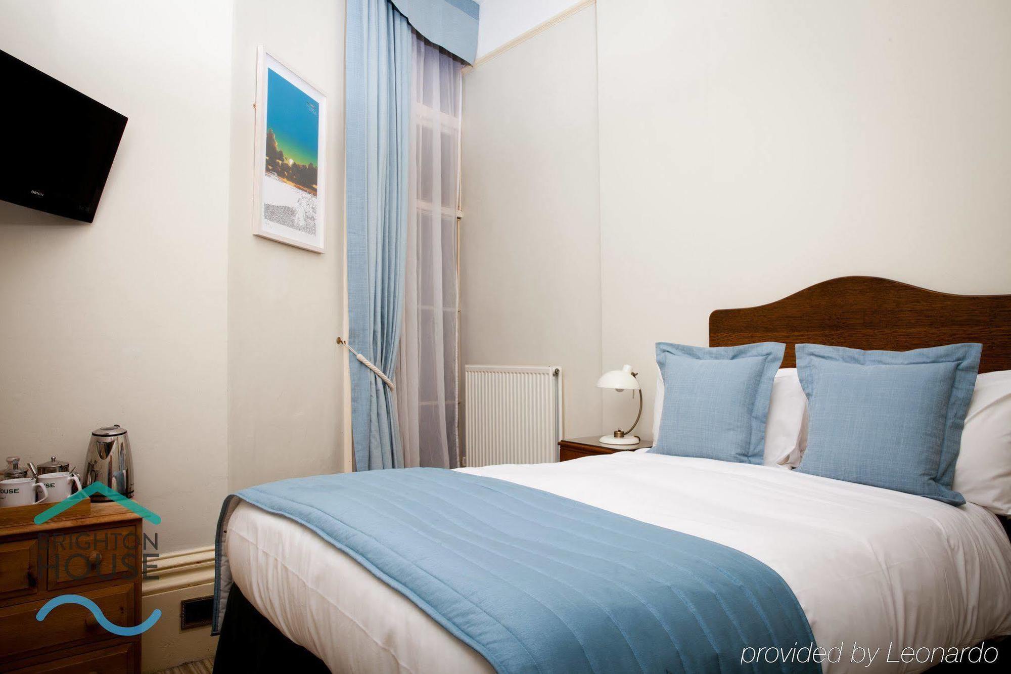 House Bed & Breakfast 4*