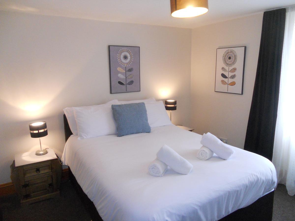 Old Palace Guest house 3*