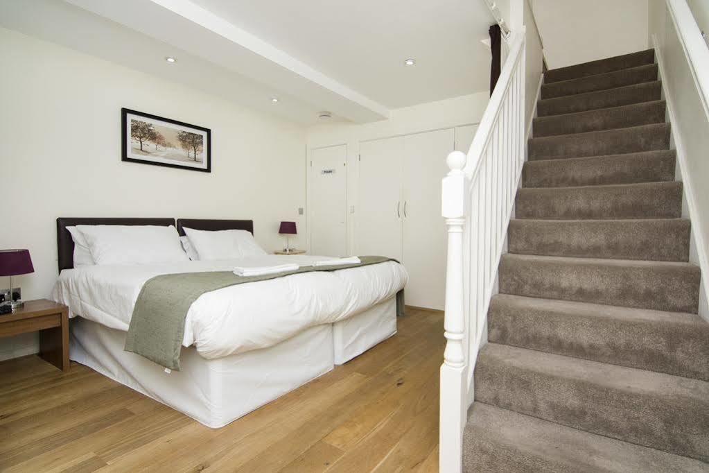 Mews House *