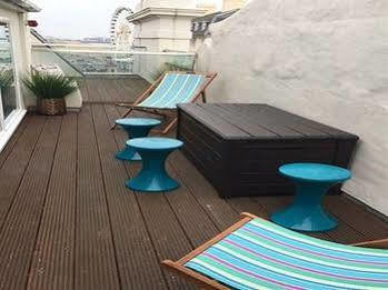 Ei8ht Guest 4*