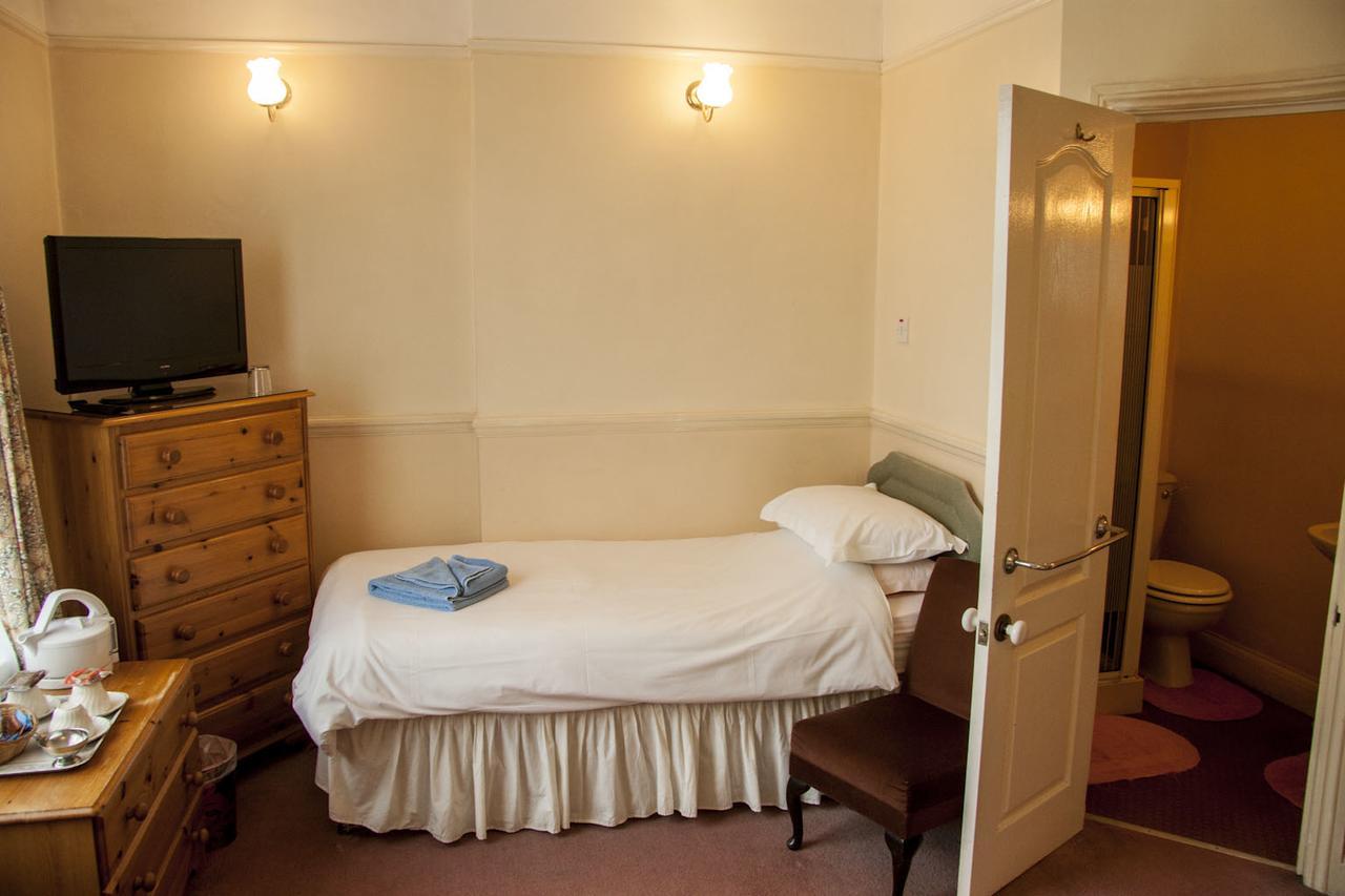 Adastral 4* Brighton