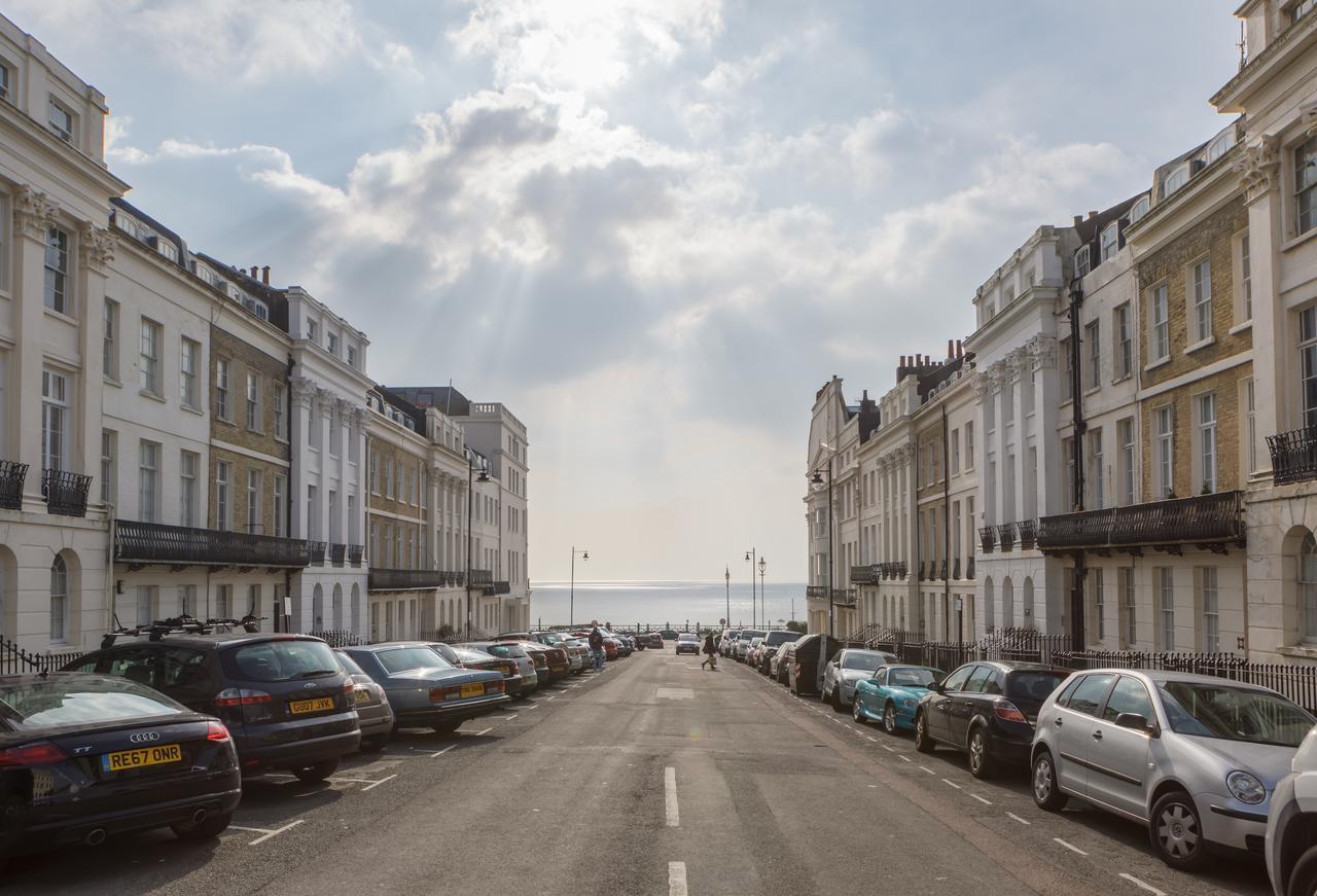 Portland Place Apartment