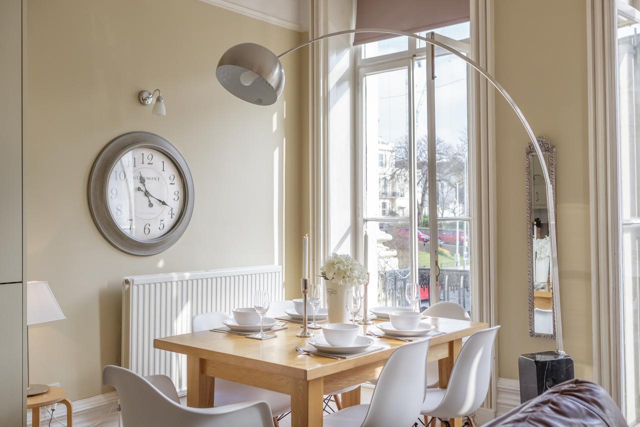 Portland Place Apartment *