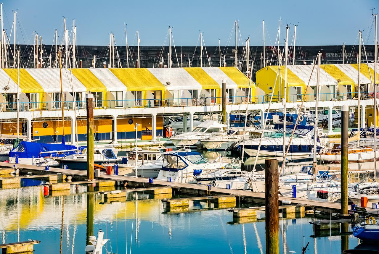 Rethink Serviced Apartments - Brighton Marina Apartment Brighton