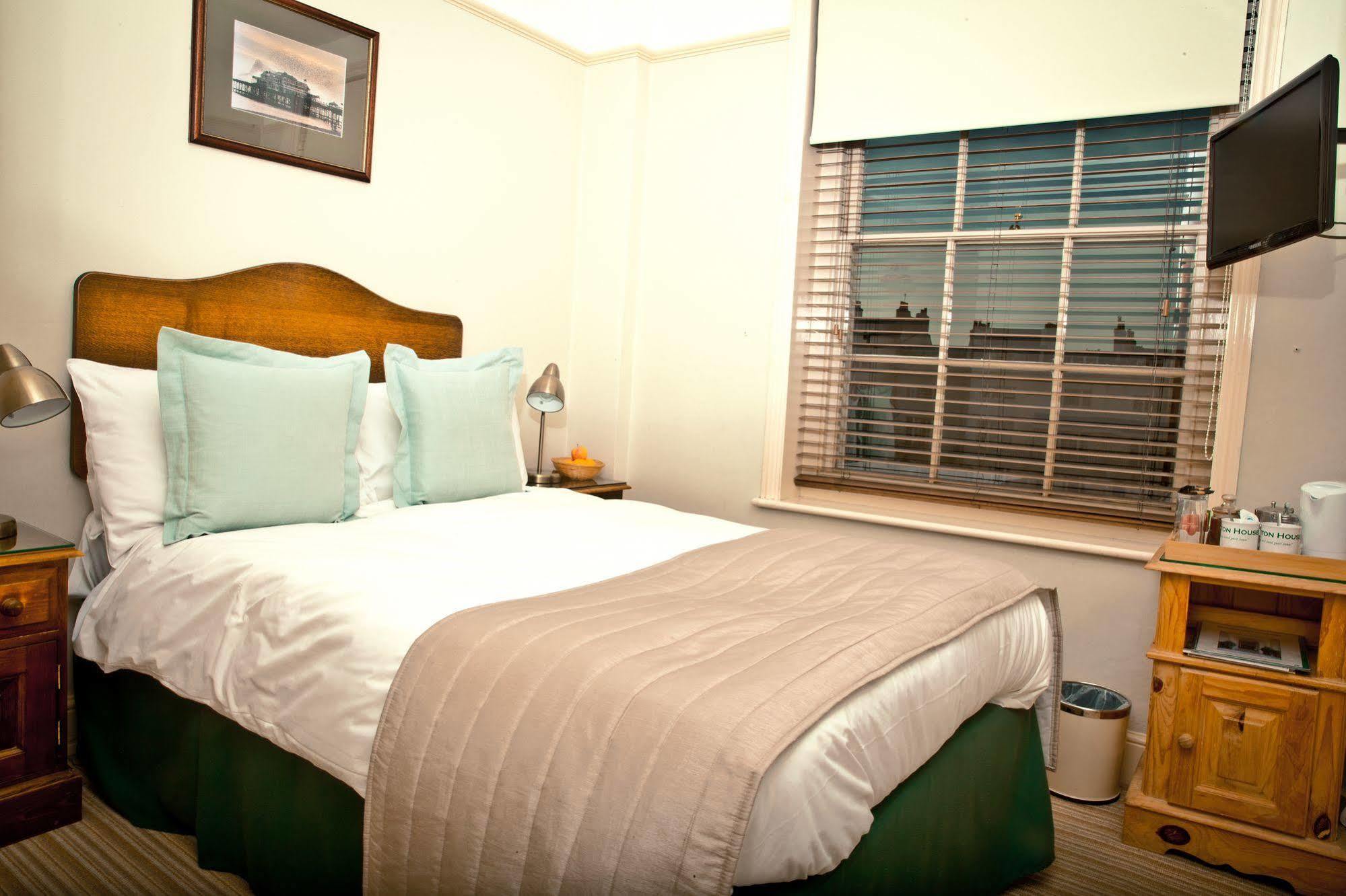 Bed & Breakfast House
