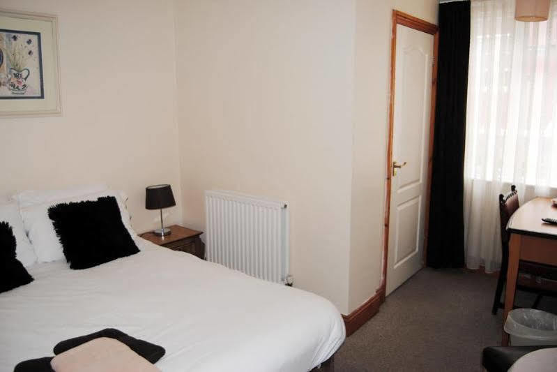 Old Palace Guest house 3*
