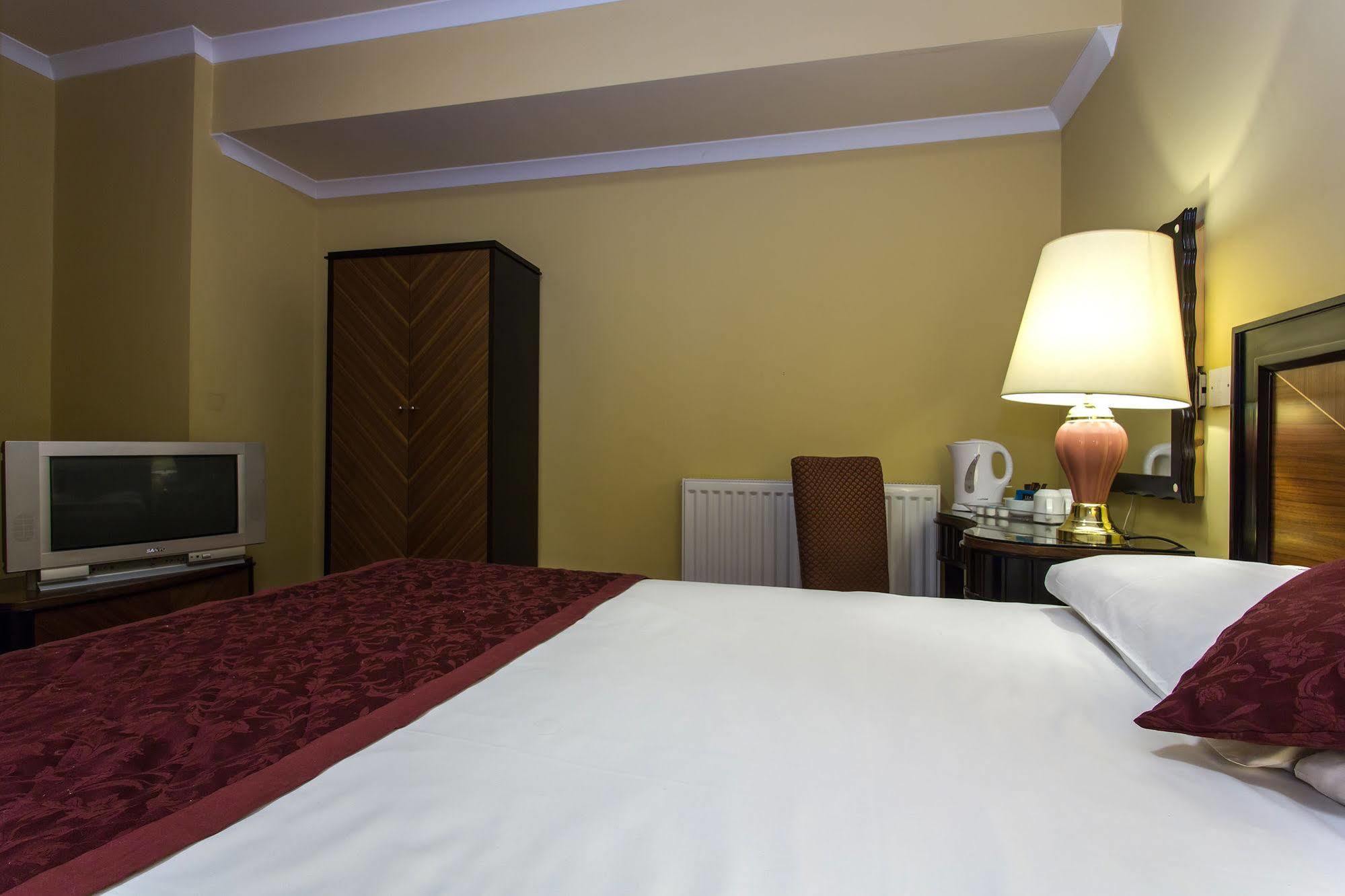 The Royal Albion Seafront Hotel 3*
