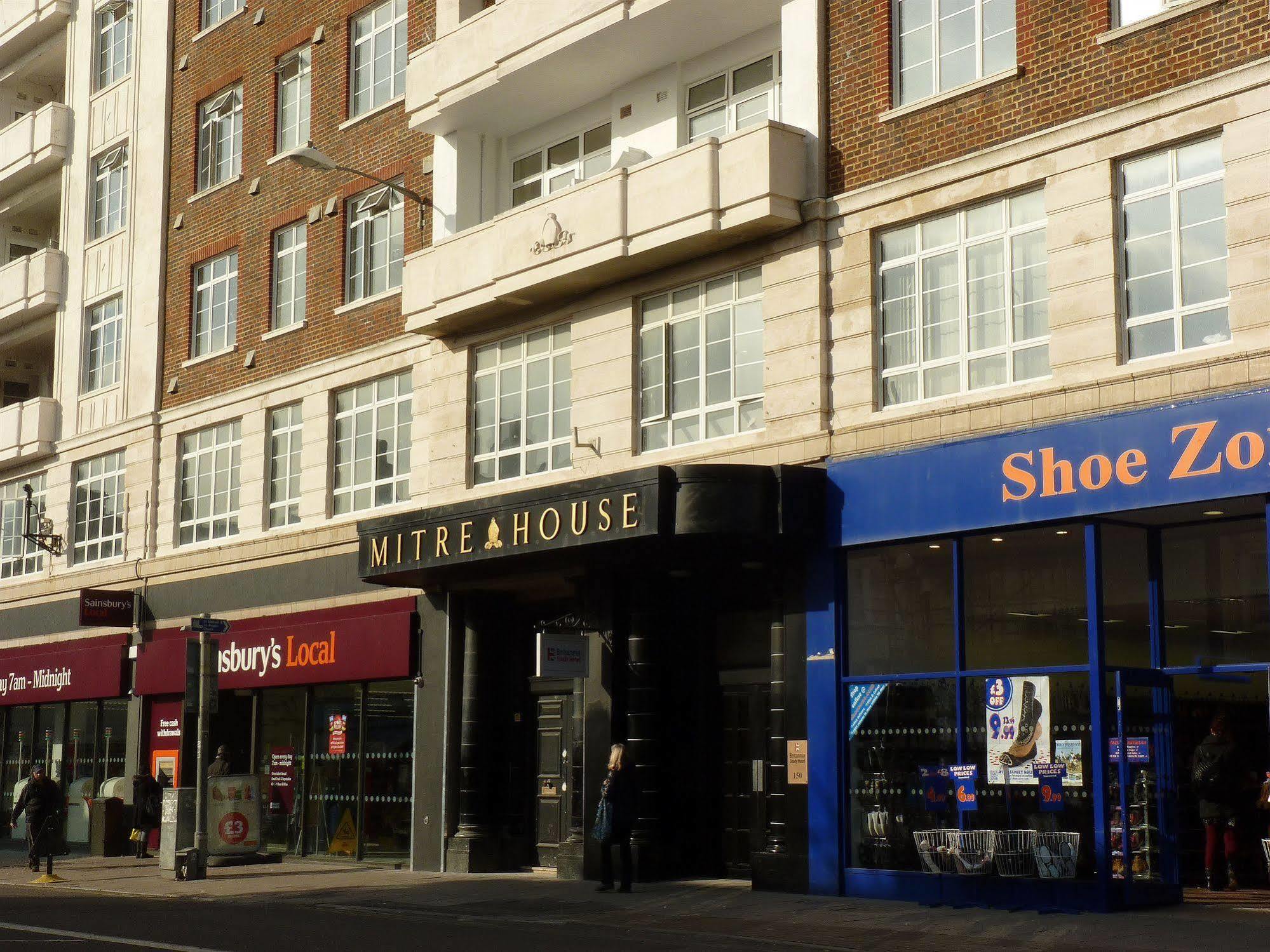 Britannia Study Hotel 3*