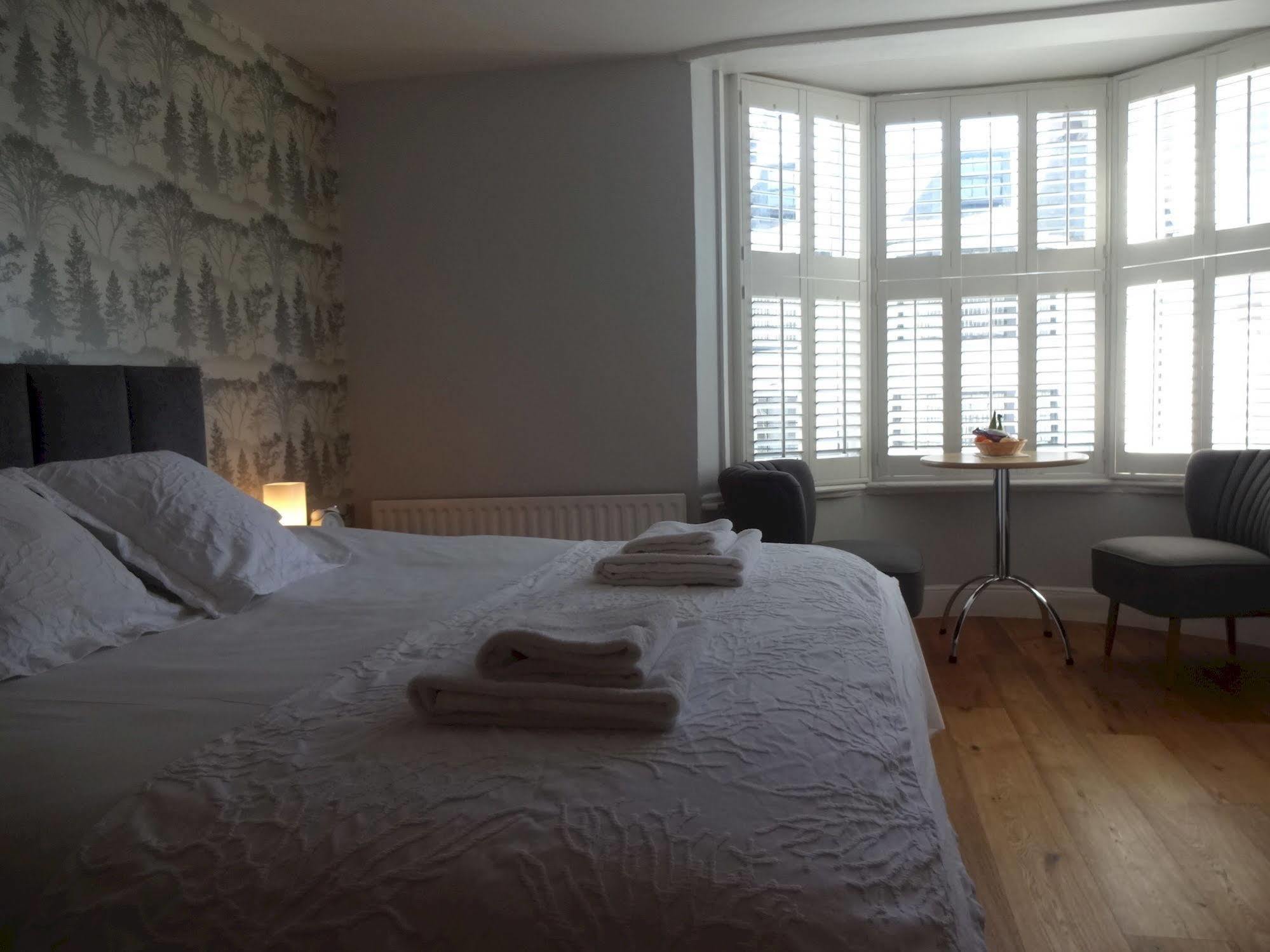 Aquarium Guest house Brighton