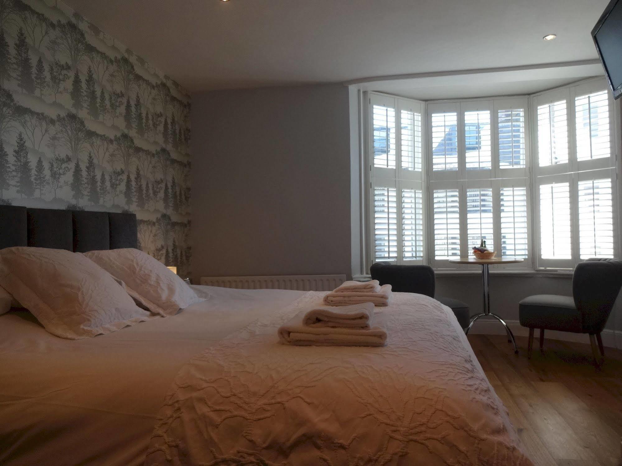 Aquarium Guest house 4*