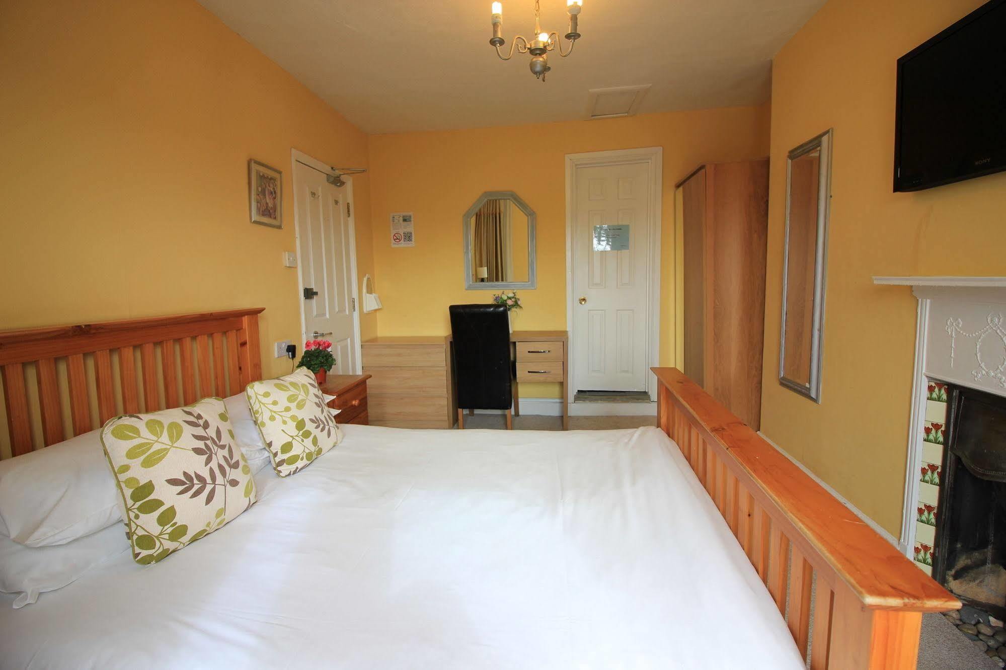 Lichfield House 4*