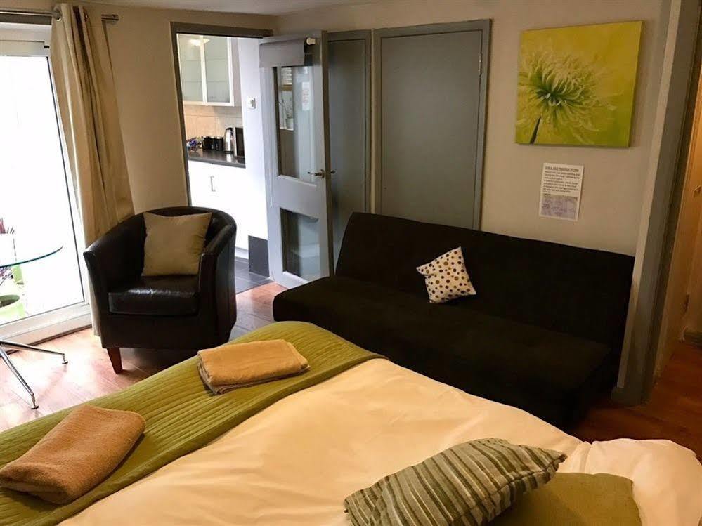 Aparthotel Ei8ht Guest