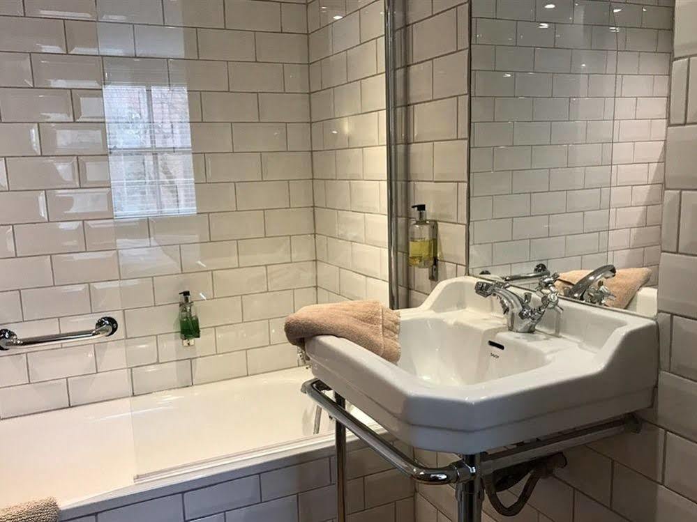 Ei8ht Guest Aparthotel