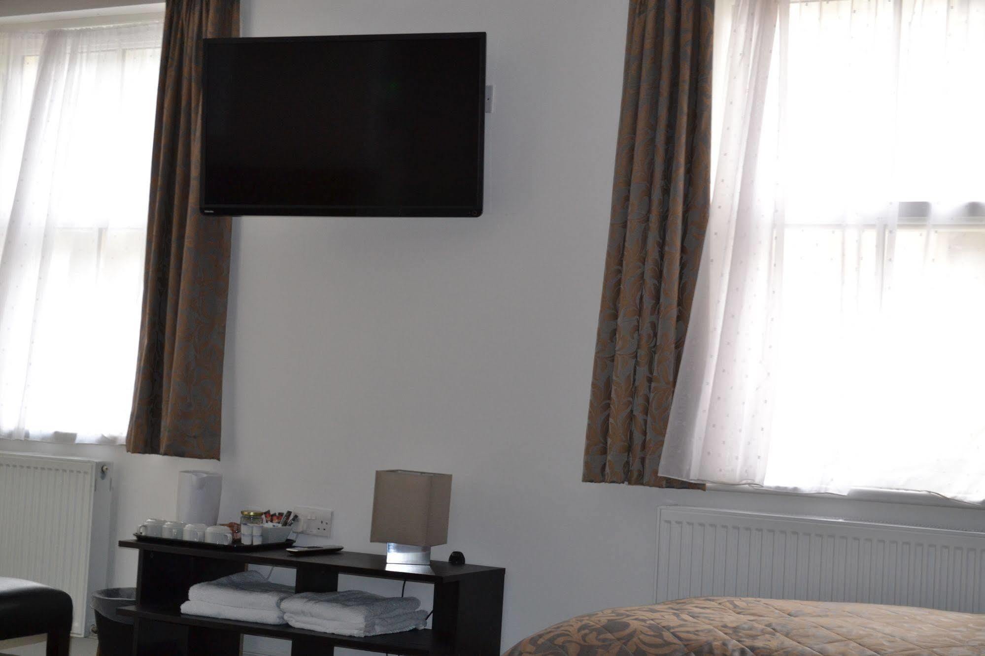 Brighton Beach Inn Hostel Hostel