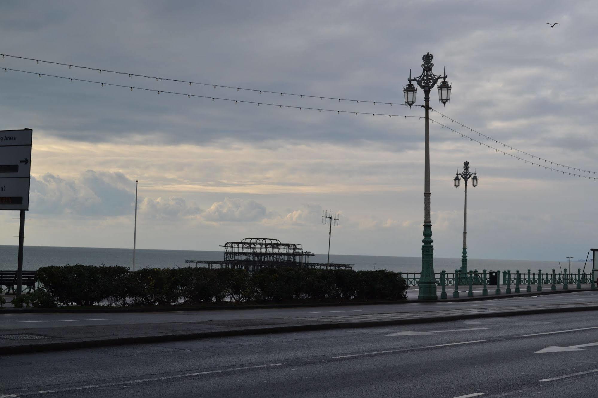 Brighton Beach Inn Hostel *