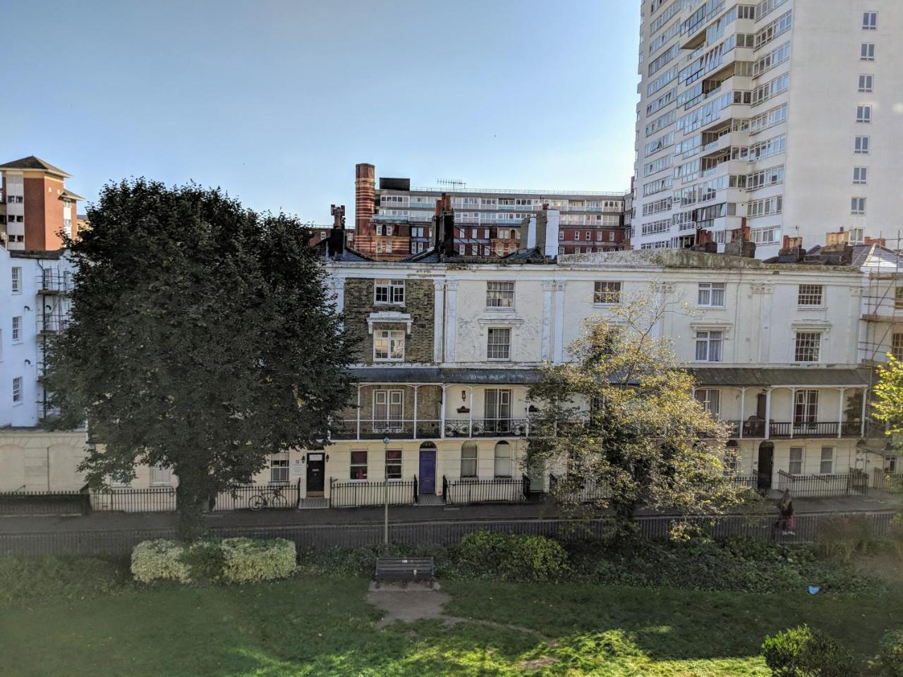 Lifestyle - Russell Square