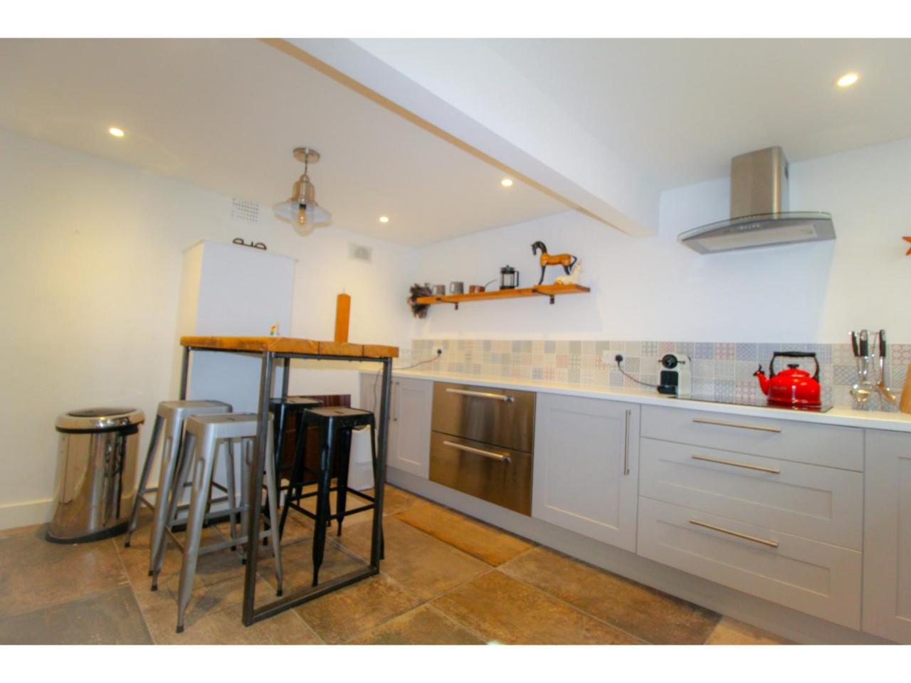Terraced Kemptown House With A Balcony By The Sea Apartment *