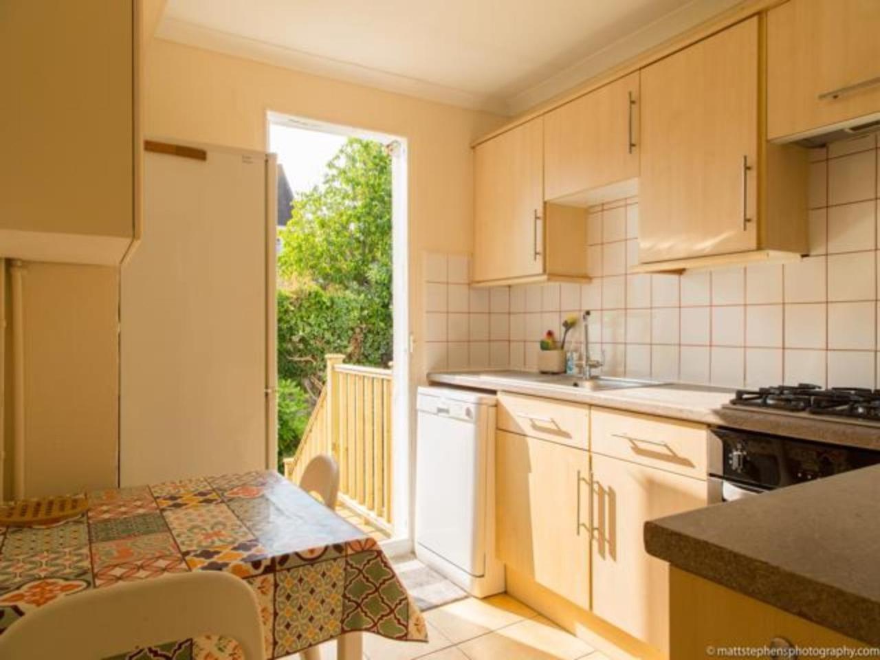 Classic Victorian House Sleeps 8 In East Apartment *