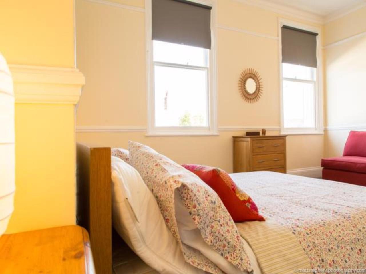 Classic Victorian House Sleeps 8 In East Apartment *