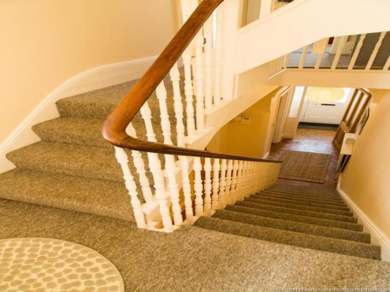 Classic Victorian House Sleeps 8 In East Brighton