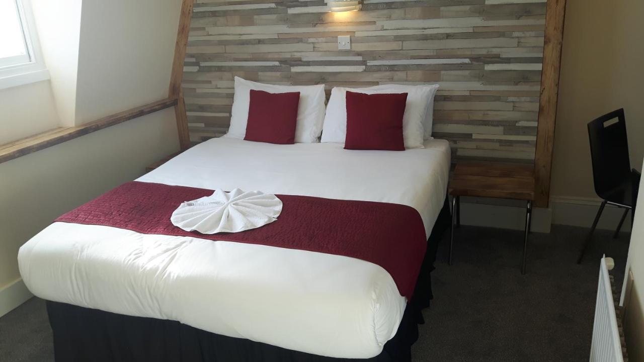 New Madeira Seafront Hotel 3*