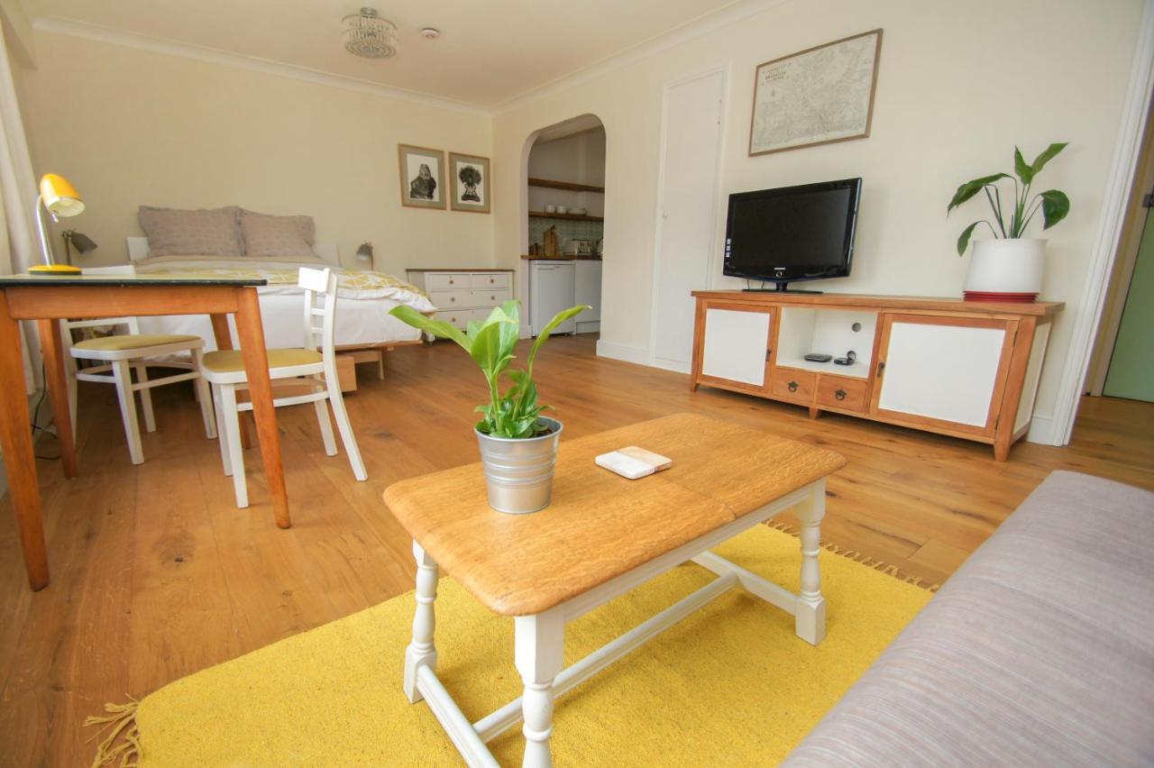Apartment Albemarle Studio *