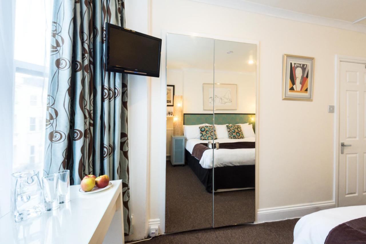Bed & Breakfast Paskins Town House 3*