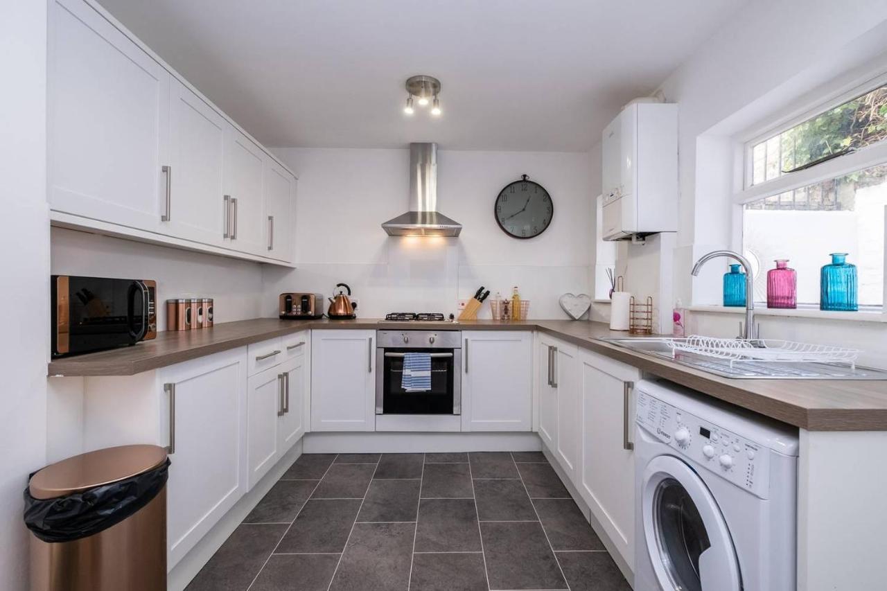 Bright And Modern 1 Bed Flat In Great Location Apartment