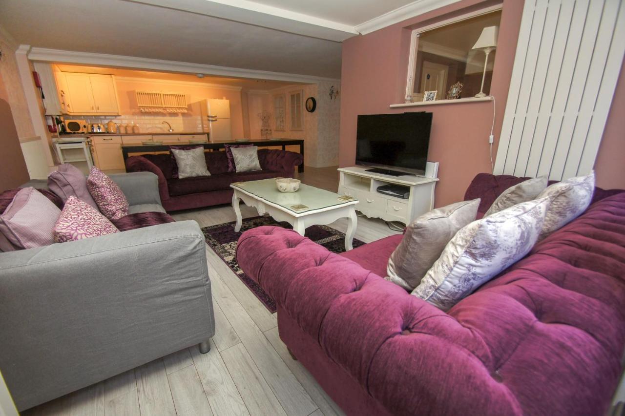 Holiday home Little Paris - Parking - By Lets