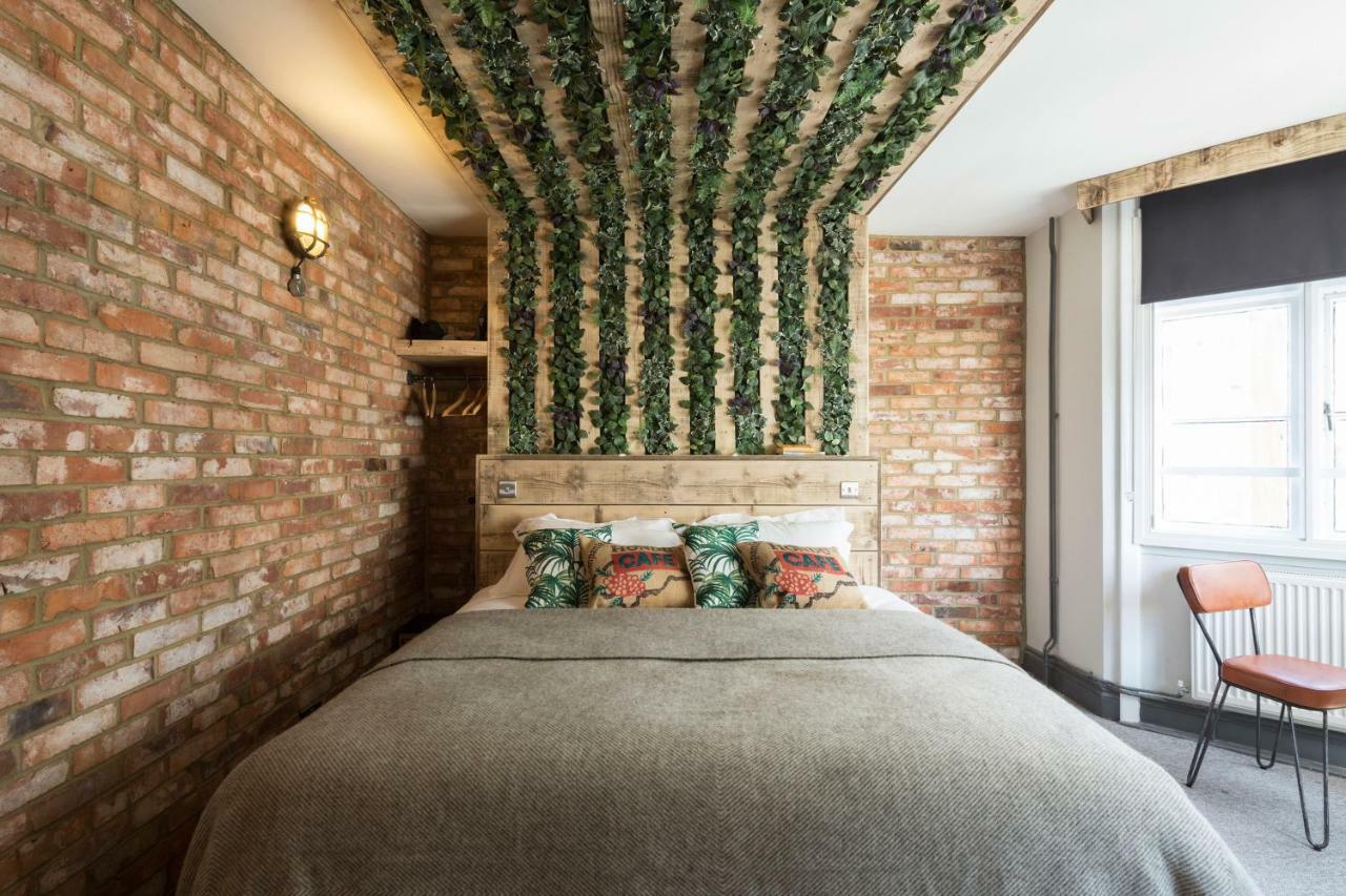 Hotel One Broad Street 3*