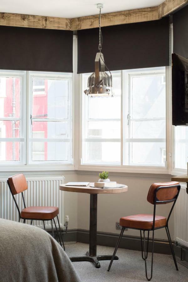 Hotel One Broad Street 3*