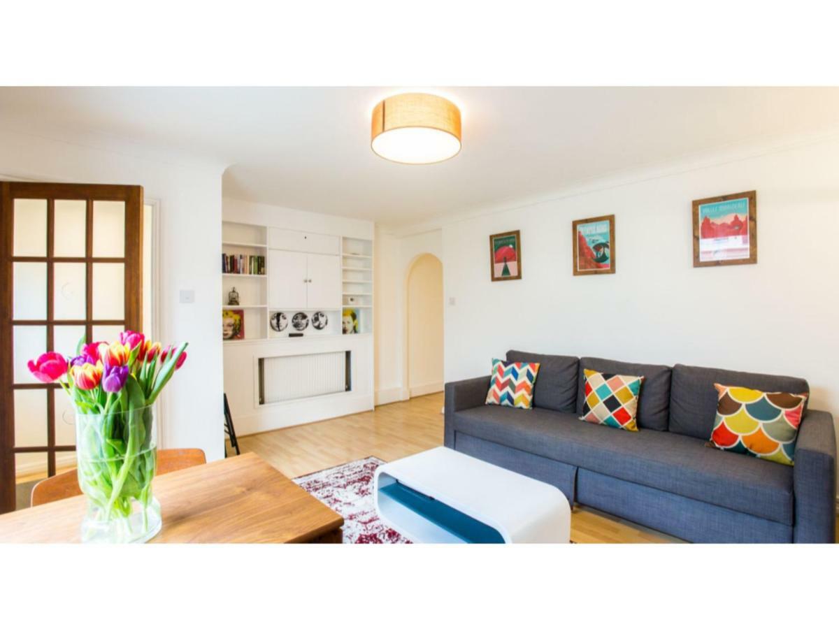 Elegant 1bdr W/private Garden In Vibrant Apartment