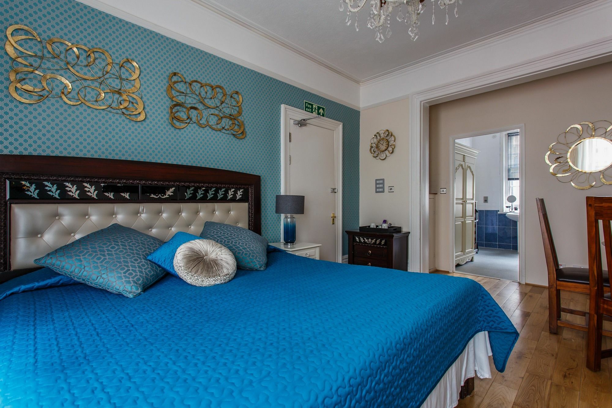 Surf Guest house 4*