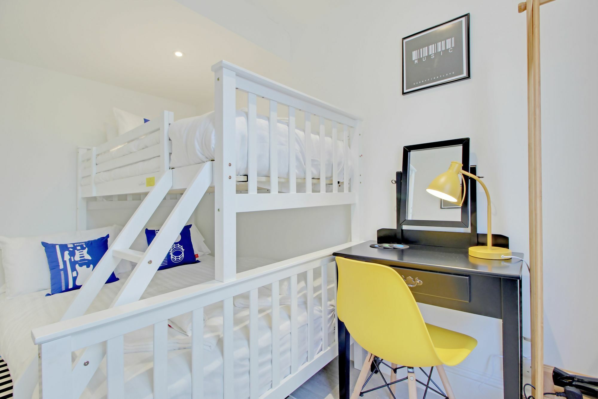 Getaways - Brighton's Big House Apartment Brighton