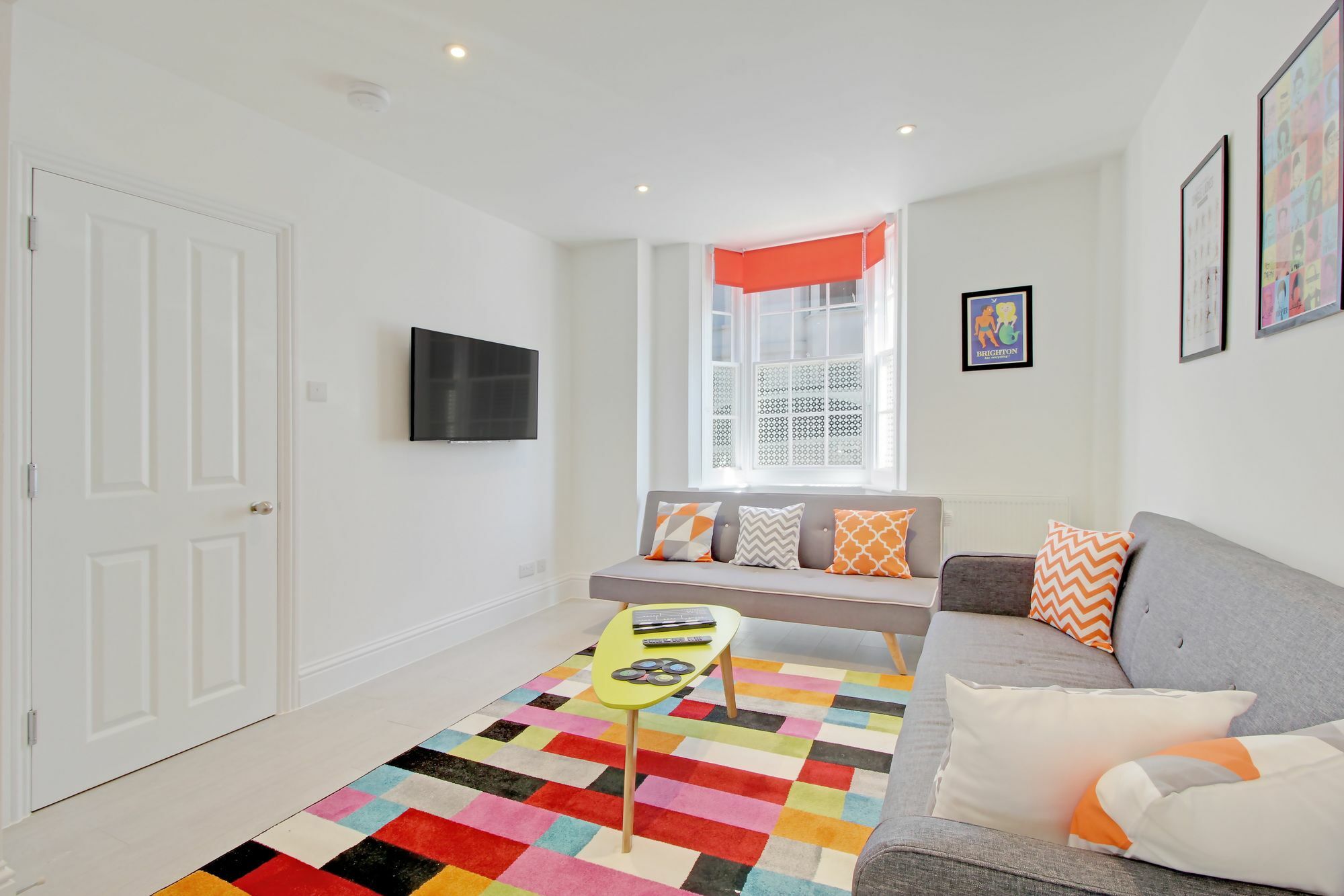 Getaways - Brighton's Big House * Brighton