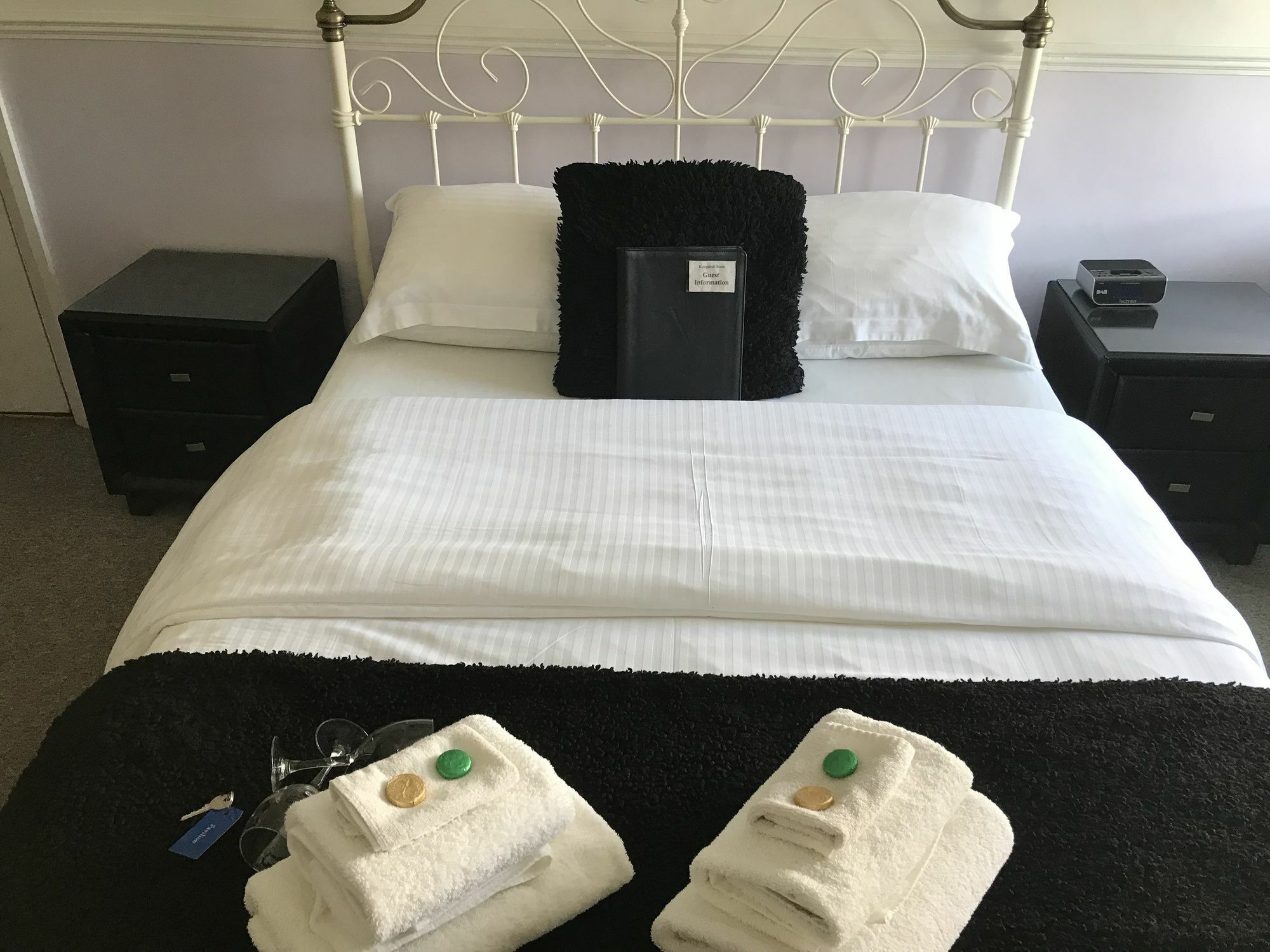 Guest house Kempfield House
