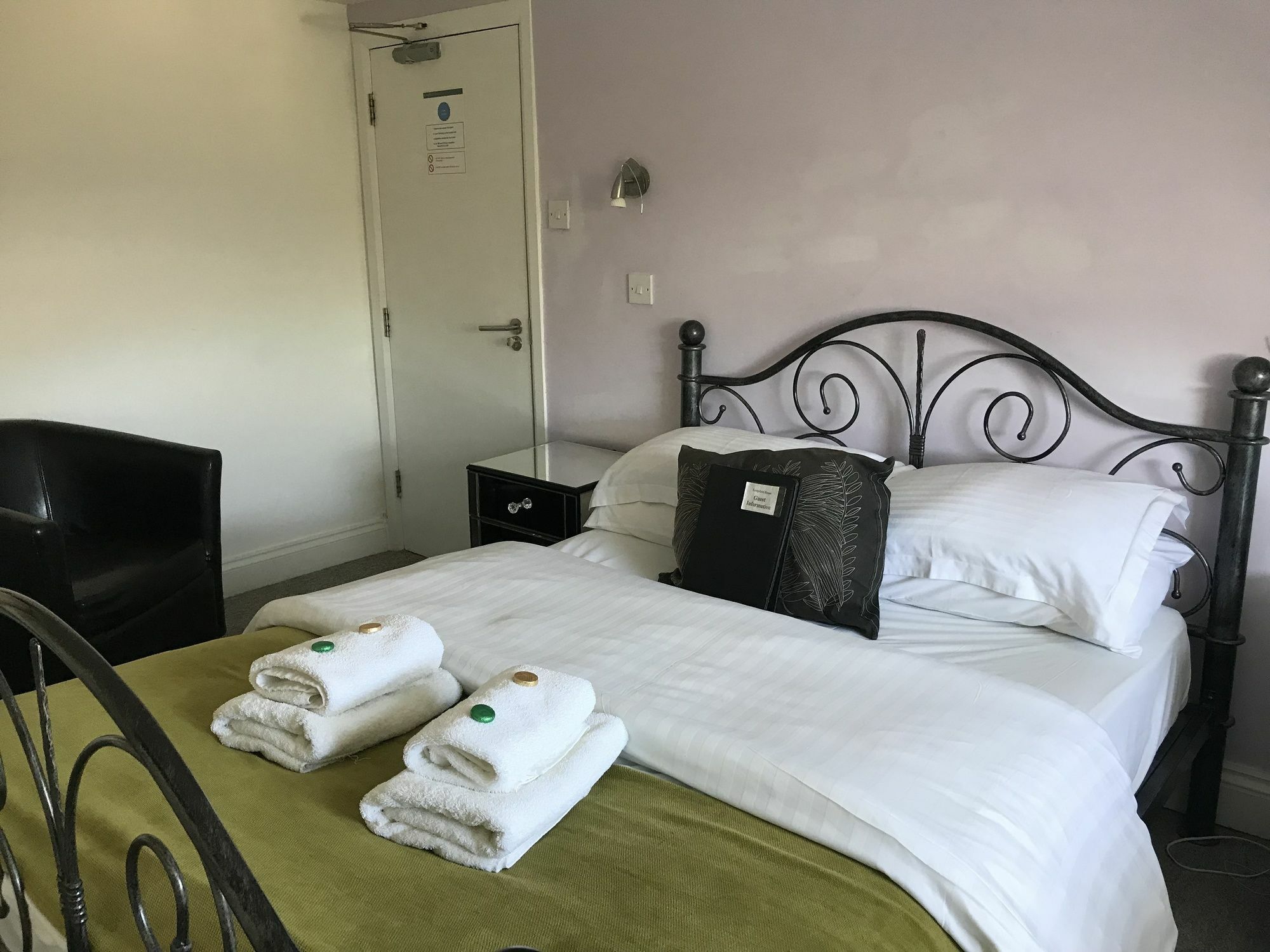 Kempfield House 3*