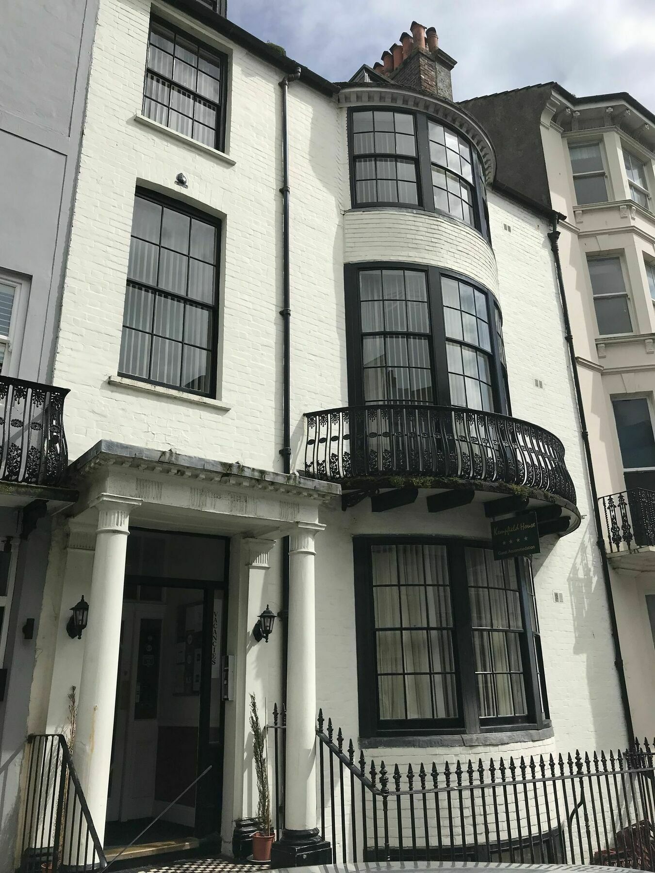 Kempfield House Guest house 3*