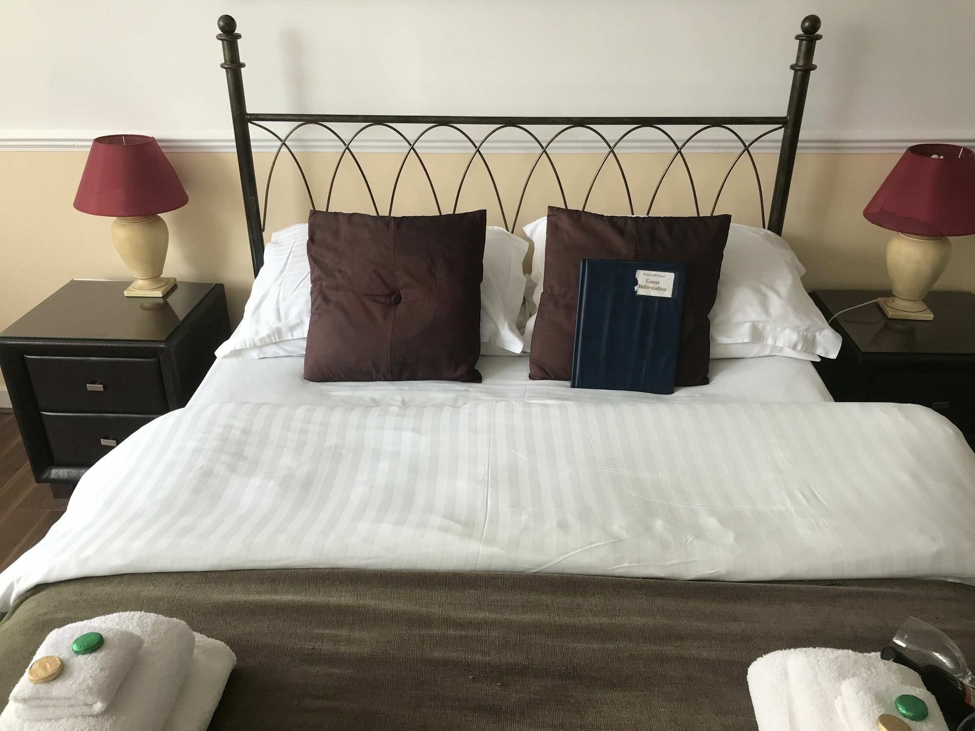 Kempfield House Guest house Brighton