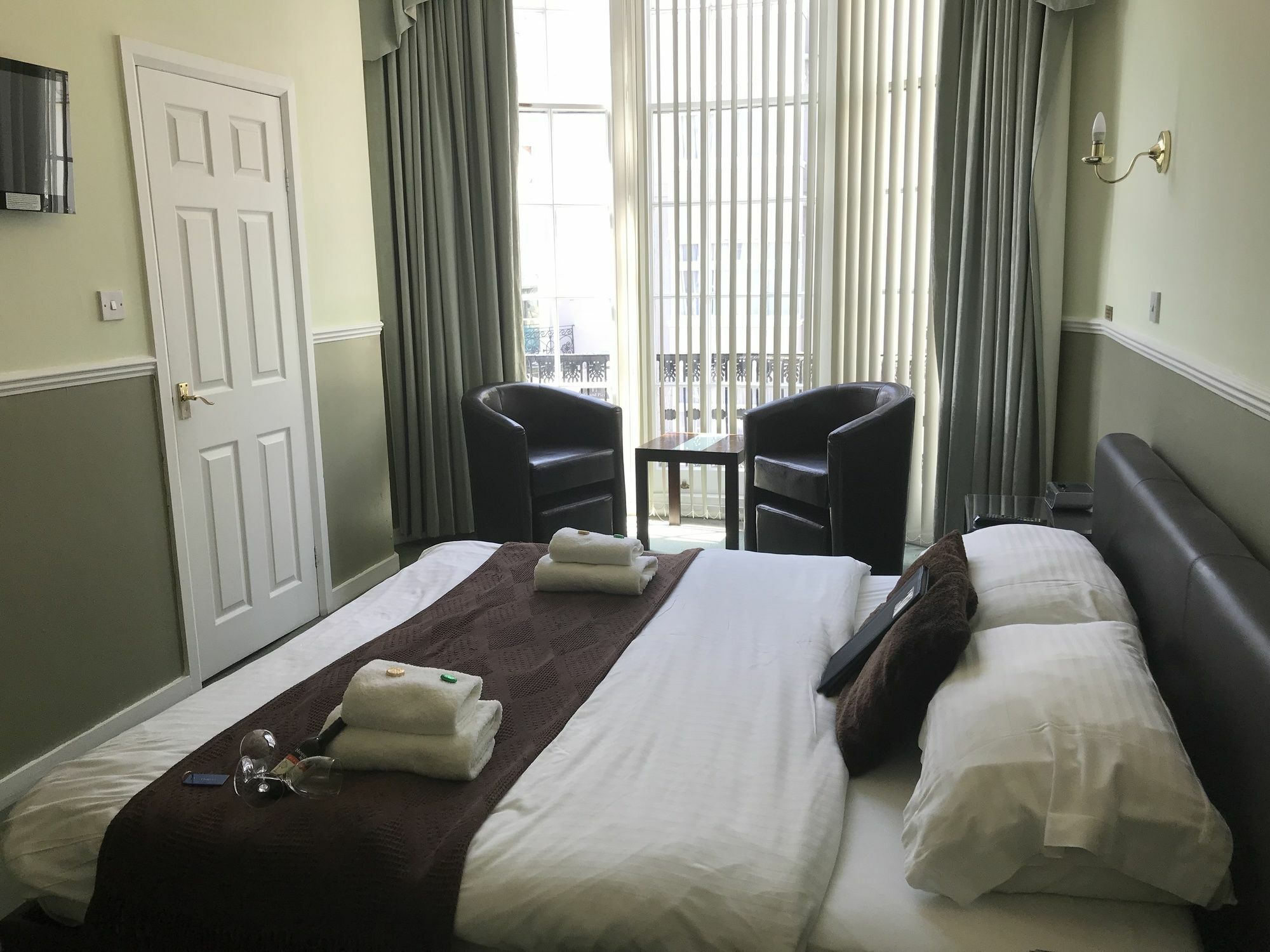 Kempfield House 3*