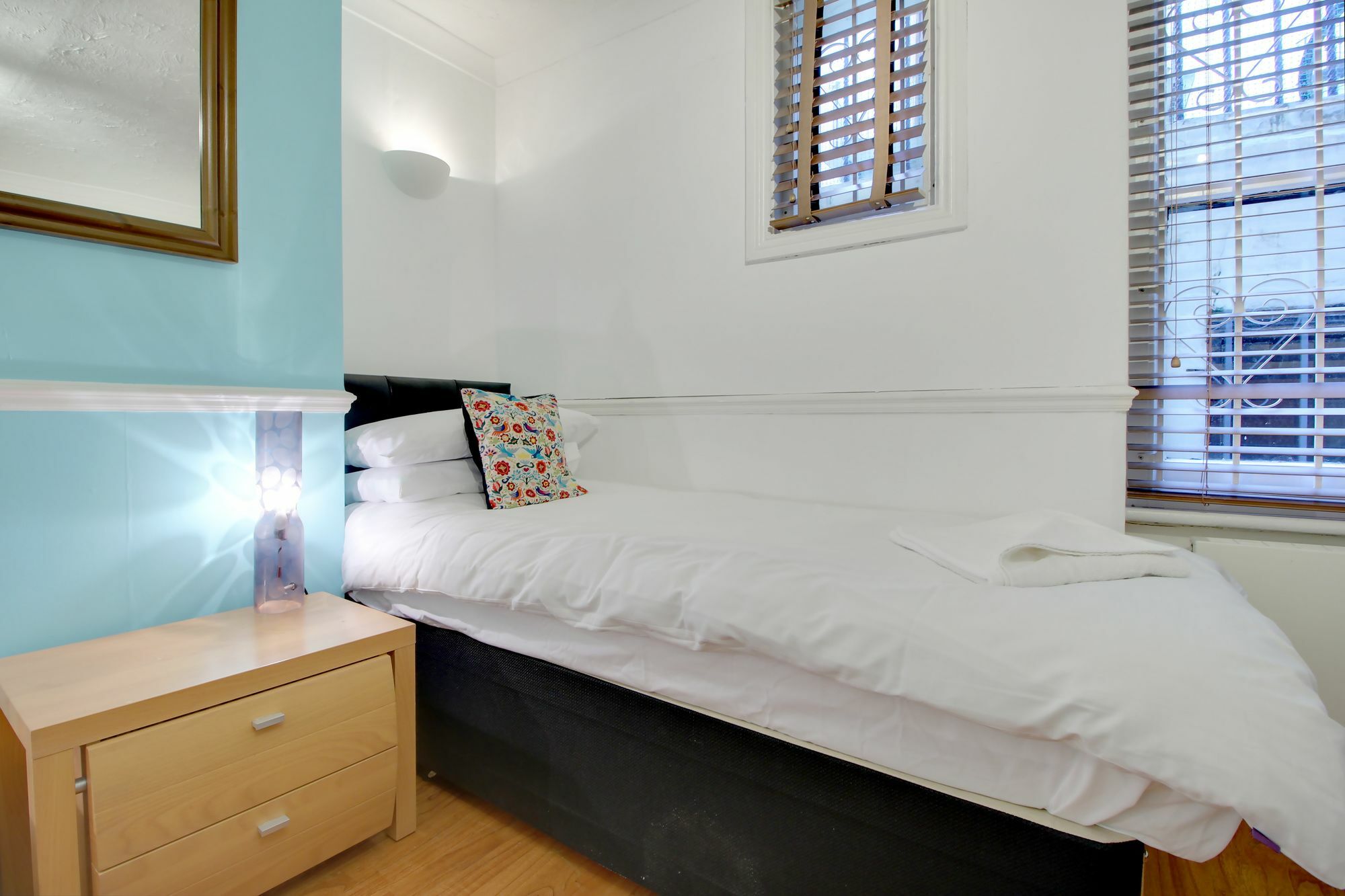 Getaways-seaside Patio * Brighton