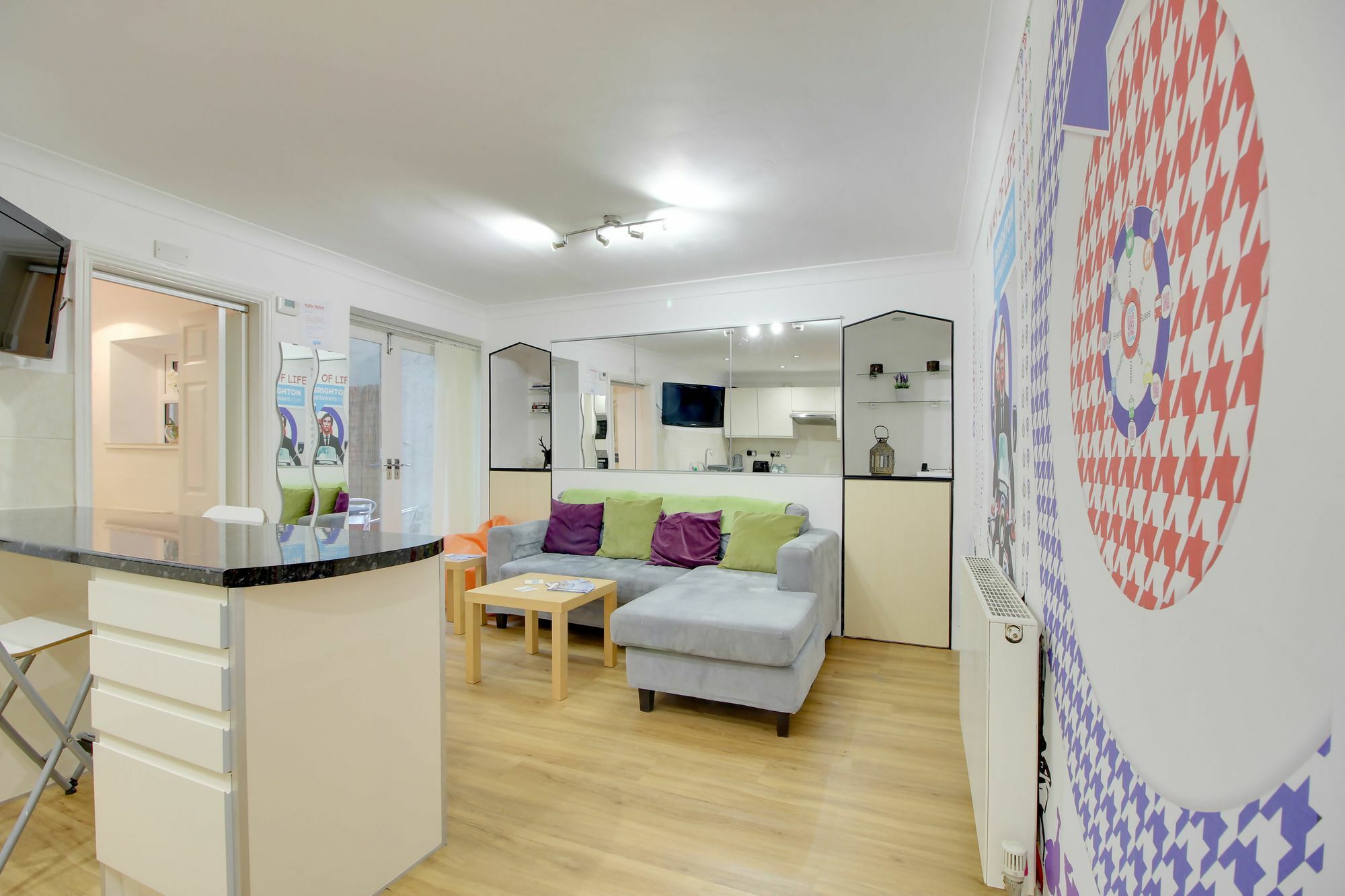 Apartment Getaways-seaside Patio Brighton