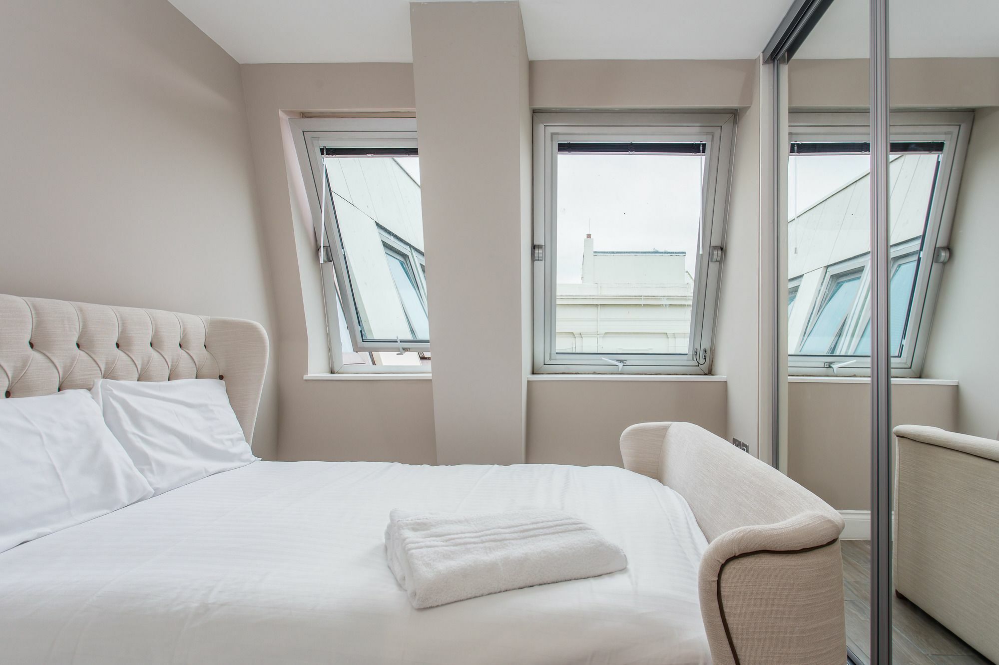 Brighton Beach Apartments Apartment