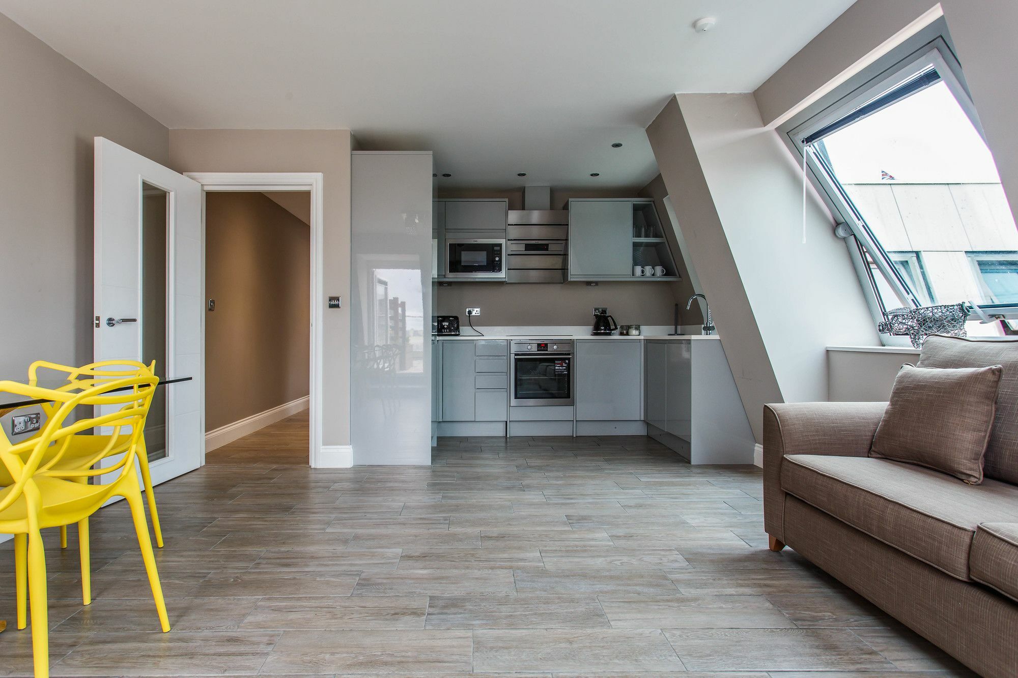 Brighton Beach Apartments Apartment *