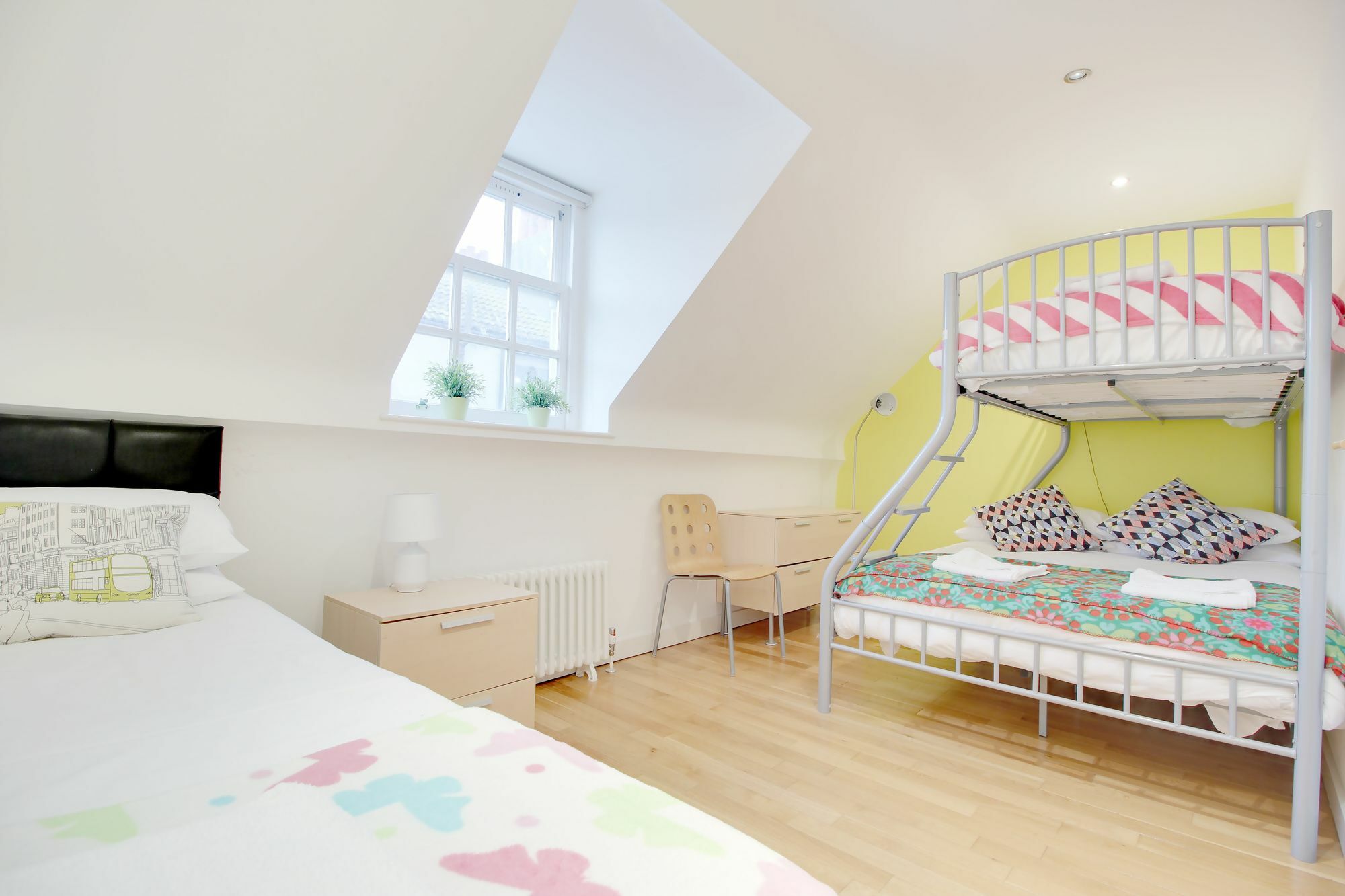 Majestic Mews Apartment With Free Parking - By My Getaways Brighton