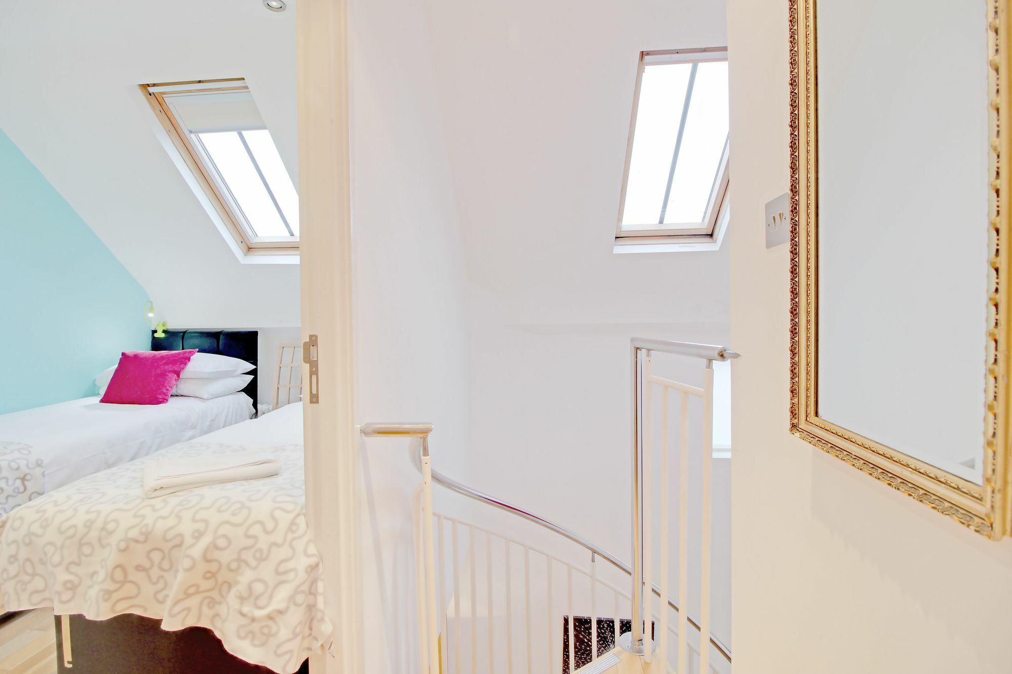 Majestic Mews Apartment With Free Parking - By My Getaways Apartment Brighton
