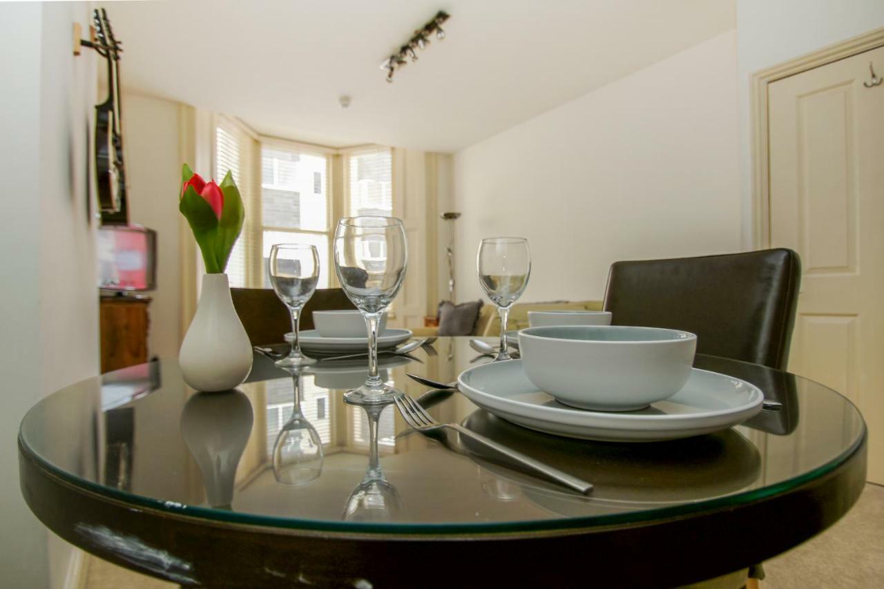 No 5 - - By Lets Apartment Brighton