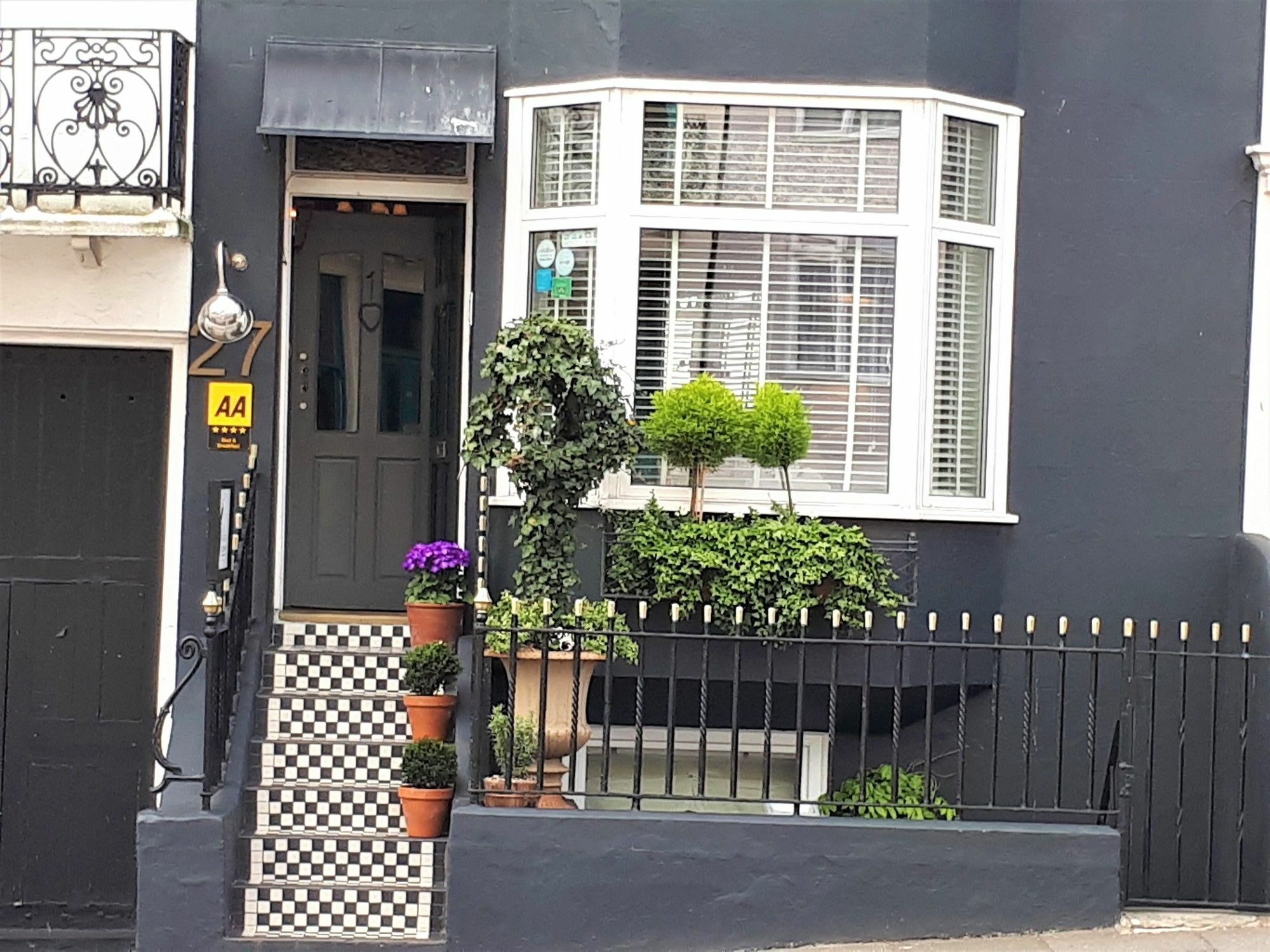 Bed & Breakfast 27 Brighton
