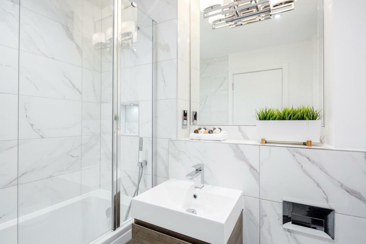 Roomspace Serviced - The Legacy Apartment